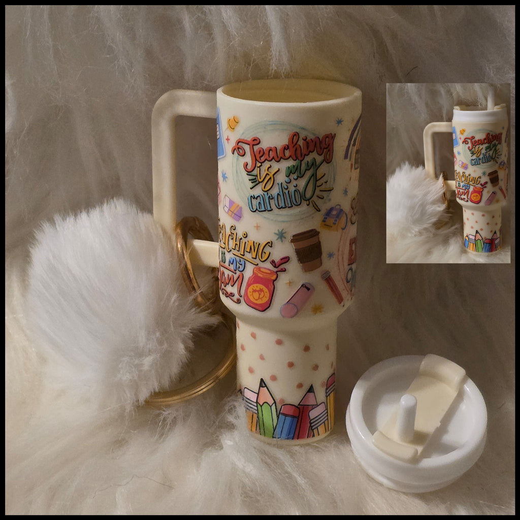Mini Cup Keychain Holder – Lipstick, Cosmetics & Small Essentials Storage