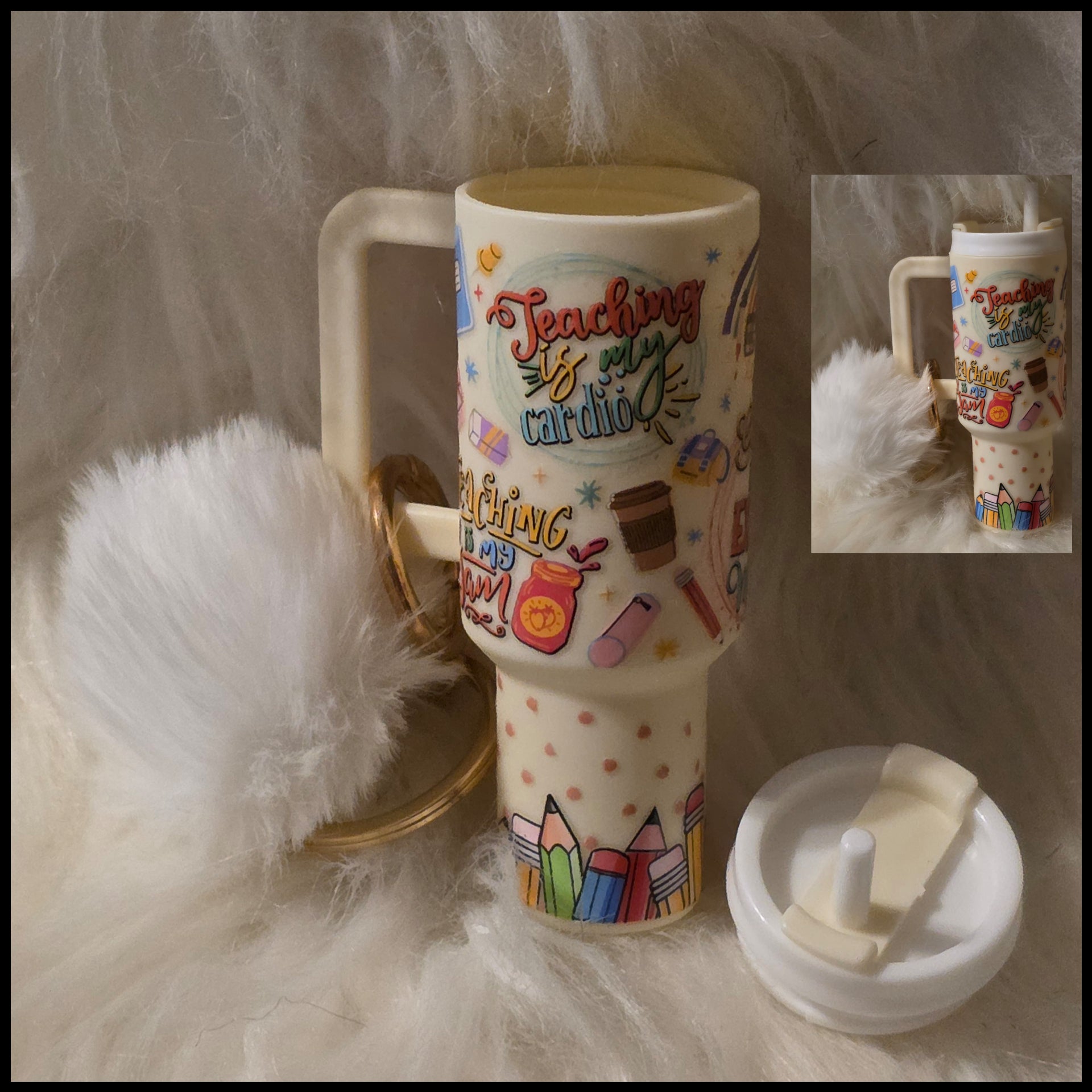 Mini Cup Keychain Holder – Lipstick, Cosmetics & Small Essentials Storage