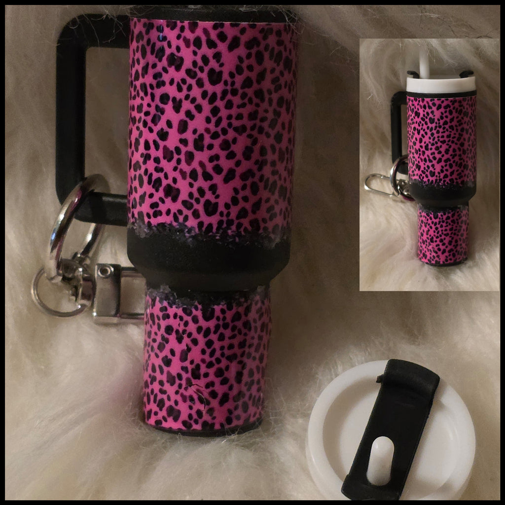 Mini Cup Keychain Holder – Lipstick, Cosmetics & Small Essentials Storage