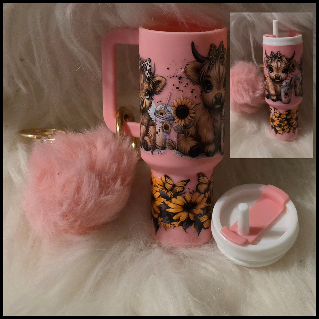 Mini Cup Keychain Holder – Lipstick, Cosmetics & Small Essentials Storage