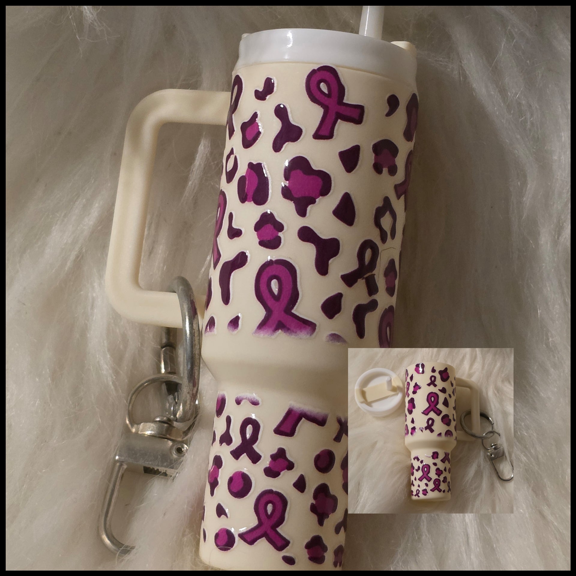 Mini Cup Keychain Holder – Lipstick, Cosmetics & Small Essentials Storage