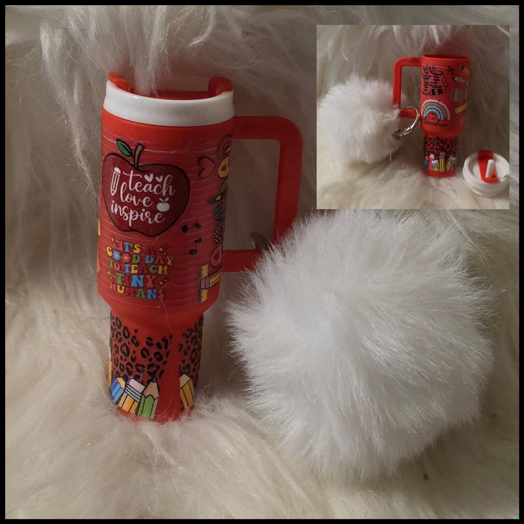 Mini Cup Keychain Holder – Lipstick, Cosmetics & Small Essentials Storage