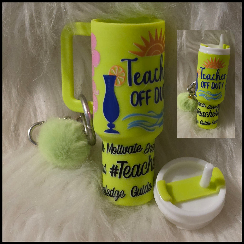 Mini Cup Keychain Holder – Lipstick, Cosmetics & Small Essentials Storage