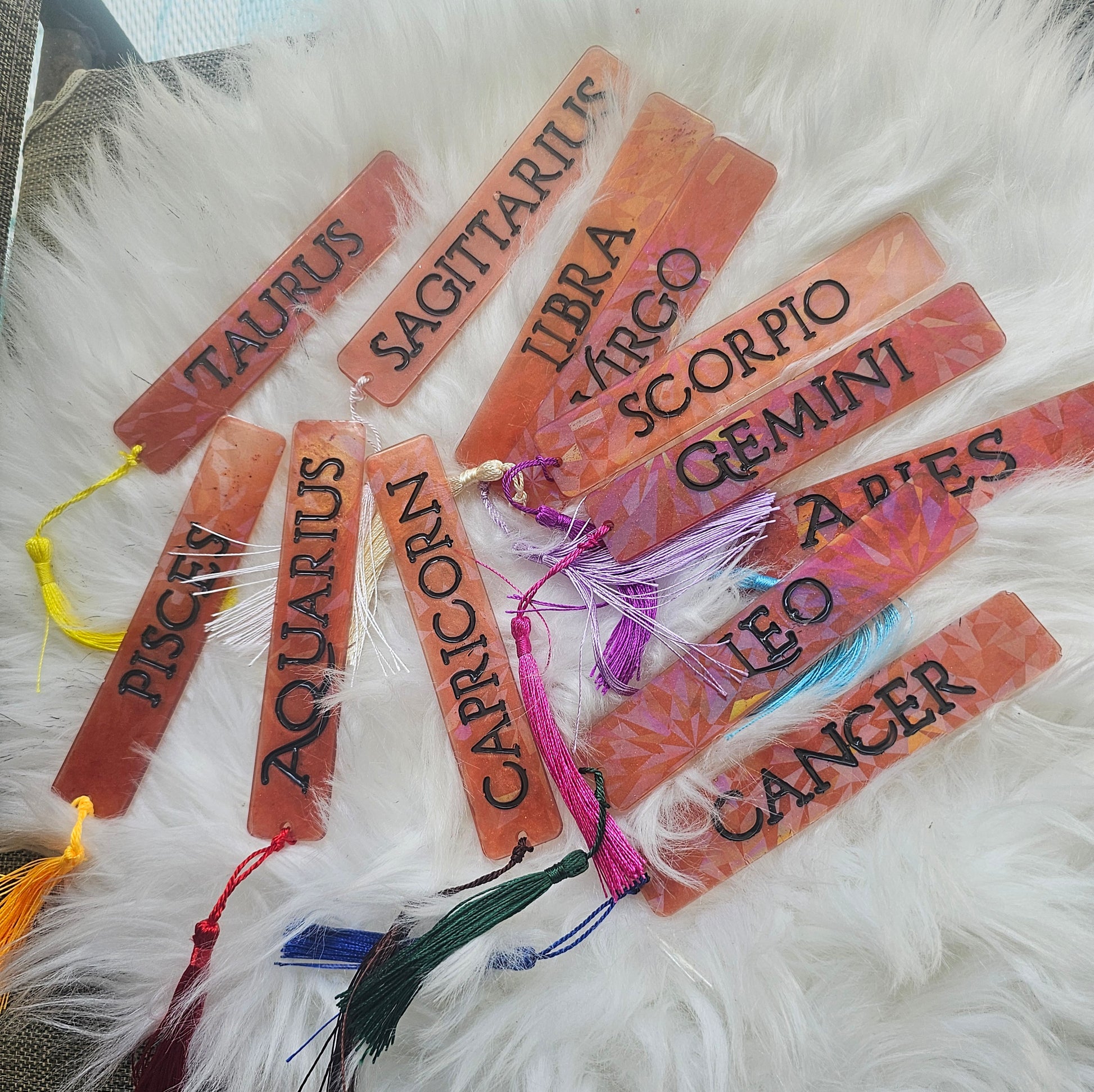 ✨Zodiac Resin Bookmark – Personalized Astrology Gift with Tassel✨